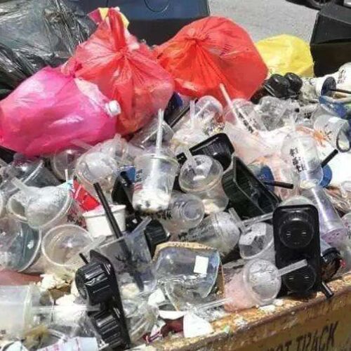 내년에 많은 나라의 플라스틱 폐기물 산업이 혼란에 빠진다